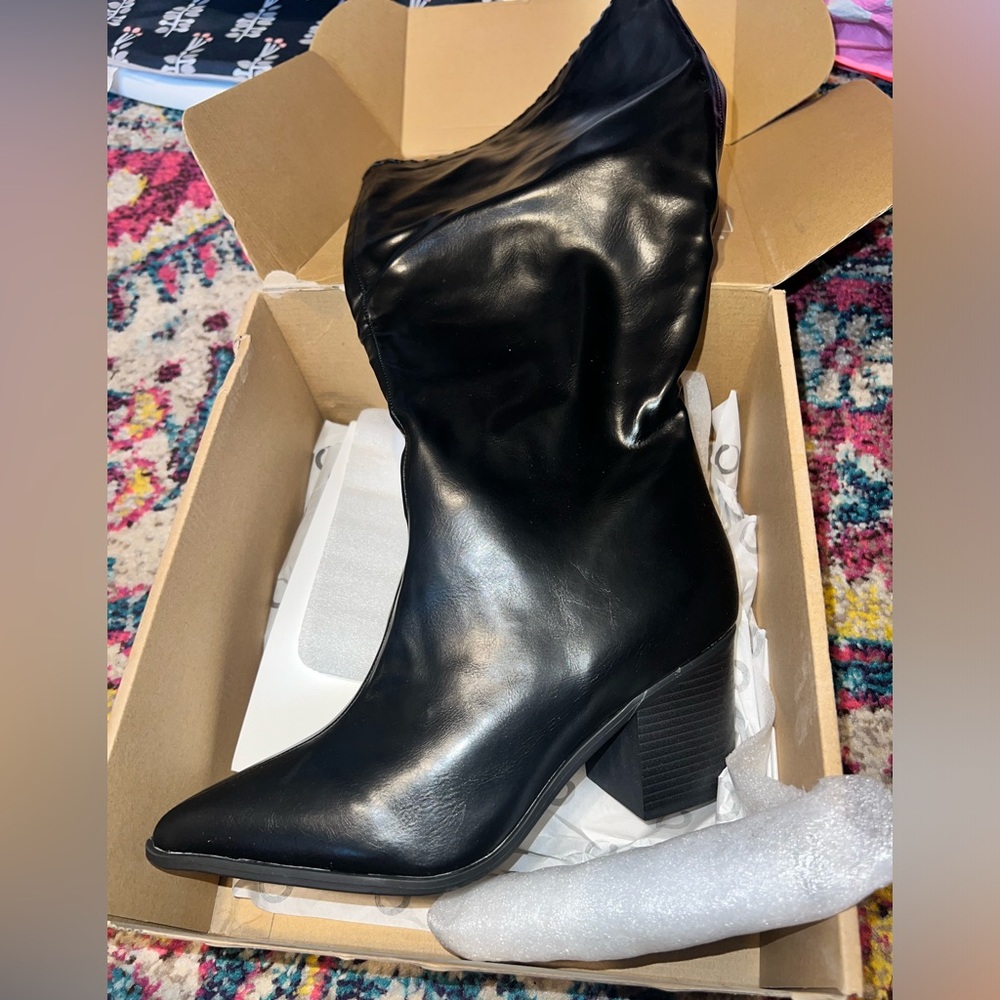 New with box  Journee Collection wide calf black cowgirl boots. Size 9.5